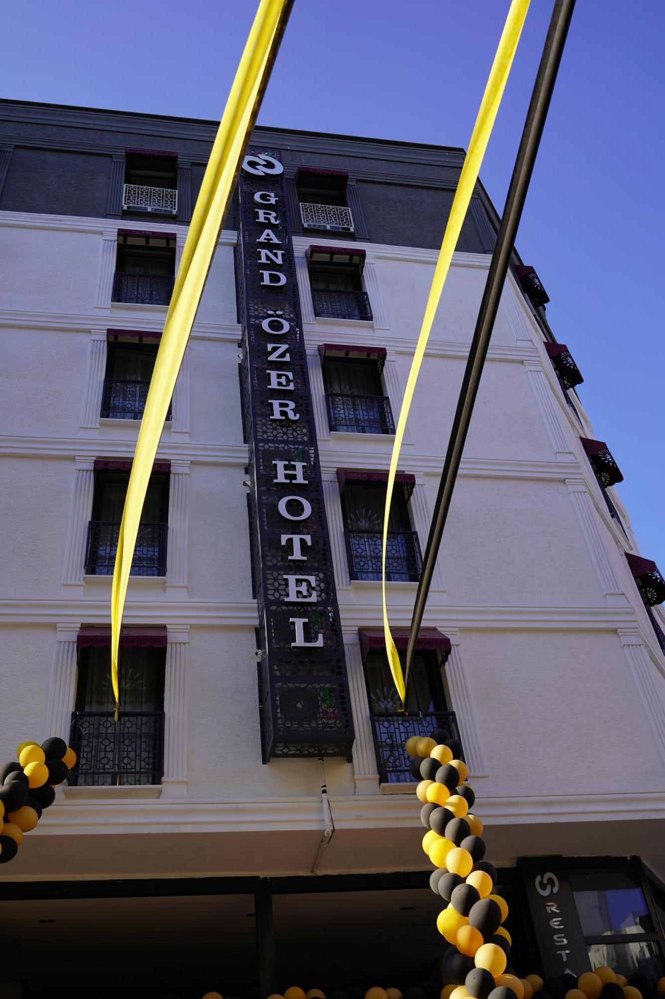 Grand Oezer Hotel อิสตันบูล ภายนอก รูปภาพ